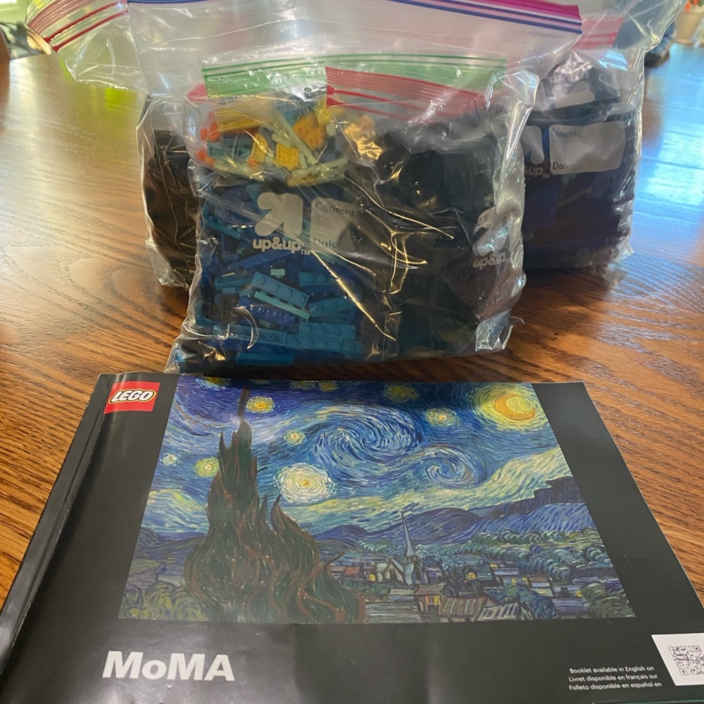 LEGO Van Gogh Art Set with Blue and Yellow Bricks